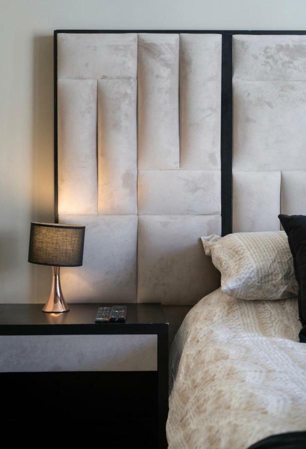 Luxurious&Elegant Flat Apartment คาซาบลังกา ภายนอก รูปภาพ