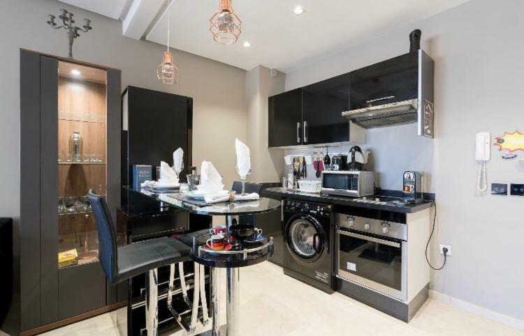 Luxurious&Elegant Flat Apartment คาซาบลังกา ภายนอก รูปภาพ